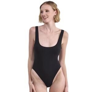 No Boundaries Womens Sculpting Scoop Neck One Piece Swimsuit Sizes S Black NWT